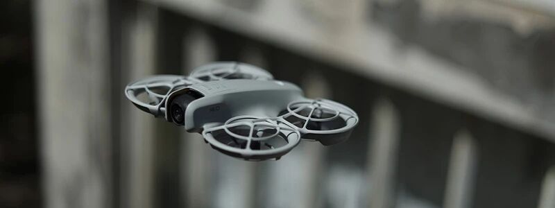 Drone compact en vol