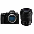 Panasonic Lumix S5II avec objectif L 28-200 mm f/4-7,1 S Macro